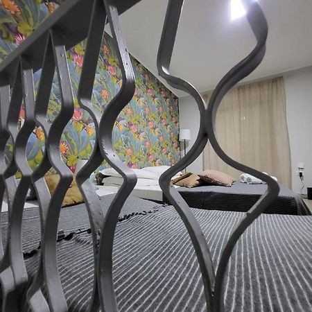 Apartment Carlo III Неаполь Экстерьер фото